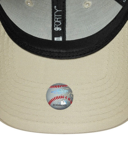 New Era League Essential 9 Forty Neyyan Kadın Bej Şapka 60771732