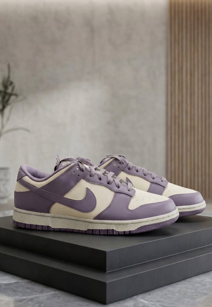 <strong>Nike Dunk</strong> - zarif tonlar,güçlü duruş.