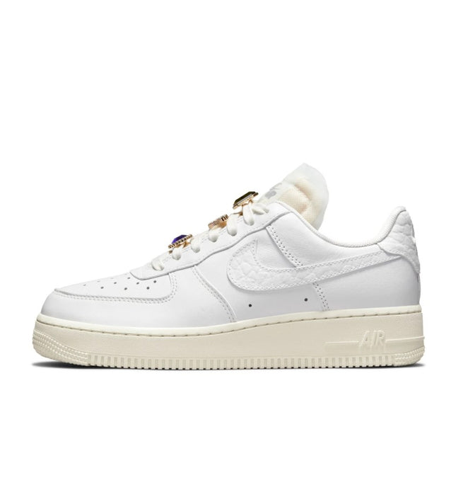 Nike DN5463-100 Air Force 1 PRM Kadın Sneaker Beyaz Günlük Ayakkabı